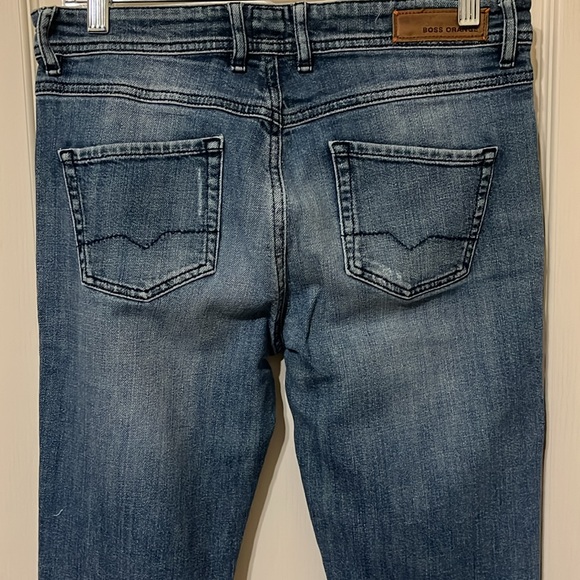 Hugo Boss - Picture 7 of 12